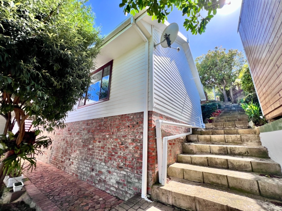 4 Bedroom Property for Sale in Herolds Bay Western Cape